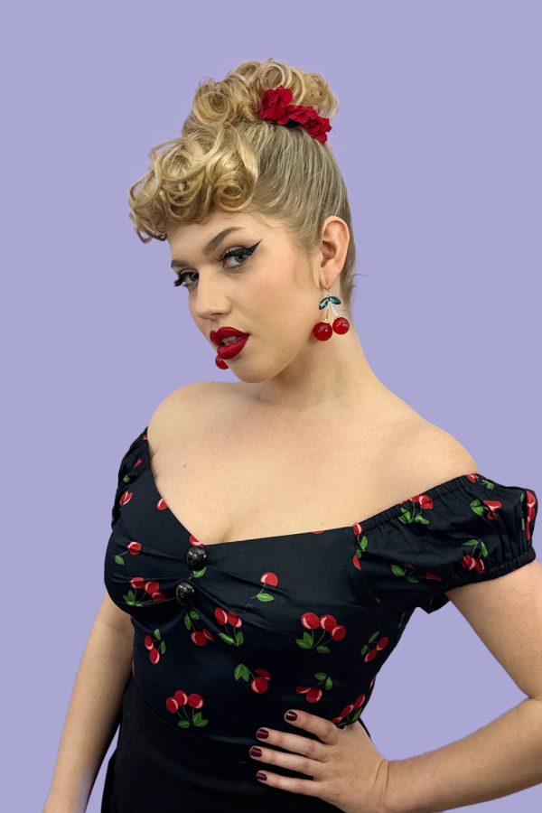 Curly bun hairpiece, rockabilly style: Toni Online now