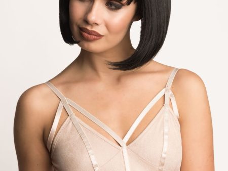 Black inverted bob wig: Chloe Online Sale