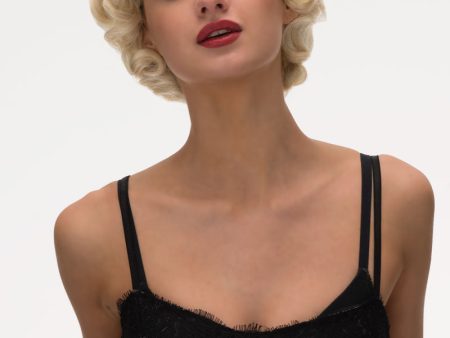 Blonde 1920s 1930s style wig, short with finger waves: Diva Fashion