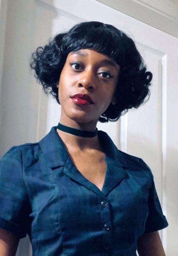 A short black vintage style wig with finger waves: Marlene Online Sale